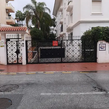 Apartment Carihuela New Design On Torremolinos